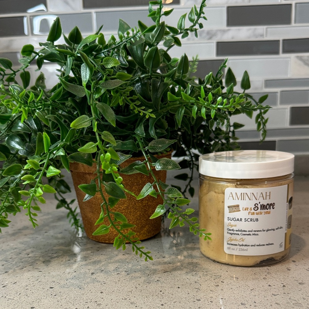 AMINNAH - S’mores Sugar Scrub